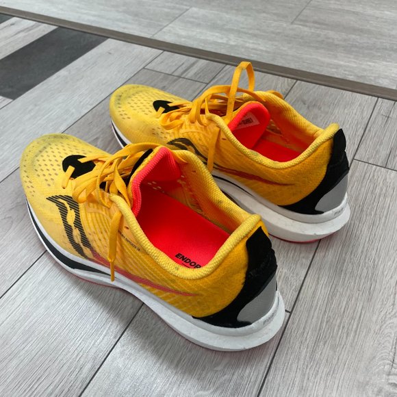 Running Sneakers - Picture 2 of 5